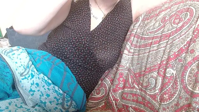 Snapshot of martachatte chatting on June 16, 6:27 am martachatte online show from June 16, 6:27 am