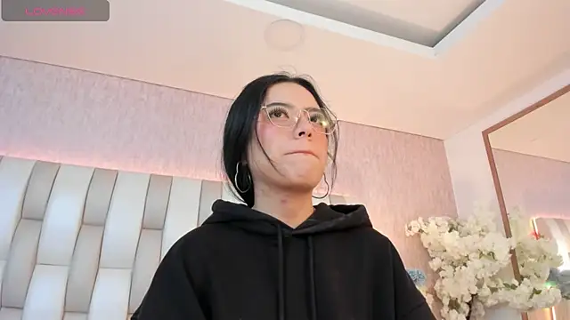 Rebeca jones online show from February 18, 1:22 pm