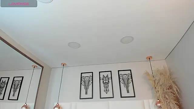 Rebeca jones online show from November 6, 12:17 pm