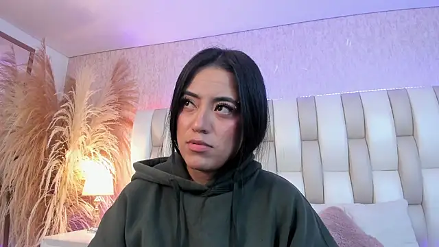 Snapshot of Rebeca_jones chatting on June 6, 1:16 pm Rebeca jones online show from June 6, 1:16 pm