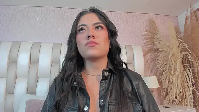 Snapshot of Rebeca_jones chatting on June 10, 12:26 pm Rebeca jones online show from June 10, 12:26 pm