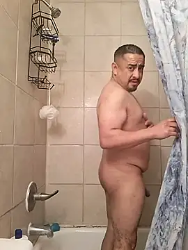 hungpenis210 online show from November 7, 9:26 pm