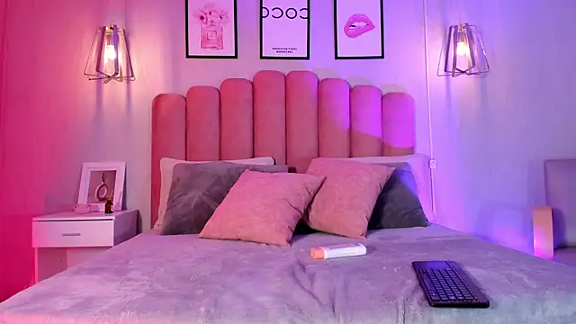 Ashleyy piink online show from May 10, 8:47 pm