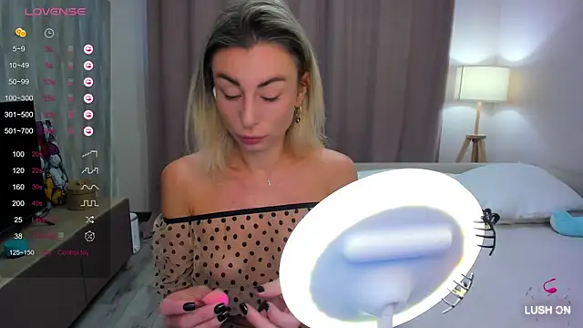 DannaEvan online show from March 9, 2:07 am