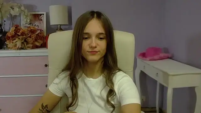 Snapshot of dirtyxEmily chatting on January 24, 10:53 am dirtyxEmily online show from January 24, 10:53 am