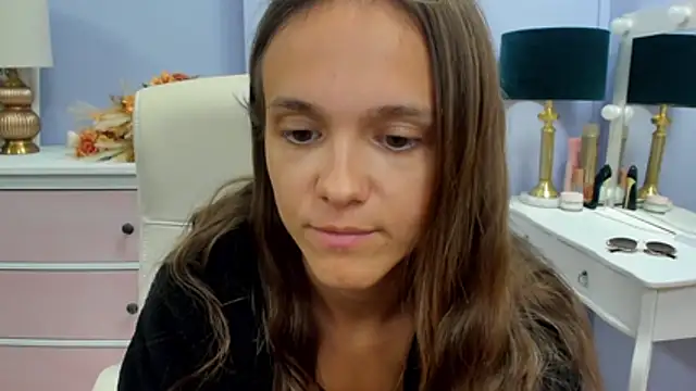 Snapshot of dirtyxEmily chatting on July 8, 8:41 am dirtyxEmily online show from July 8, 8:41 am