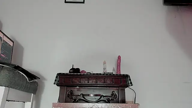 Snapshot of AngelBarbaro chatting on May 16, 9:13 pm AngelBarbaro online show from May 16, 9:13 pm
