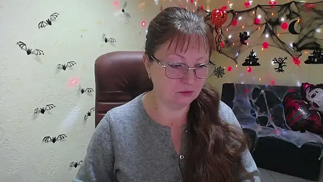 VanessaHotts online show from October 23, 5:07 am