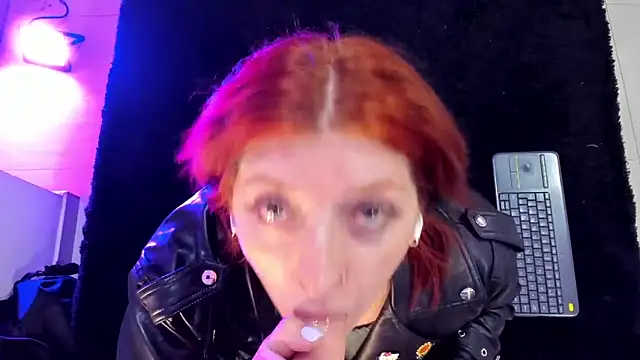 JulietaAlves online show from March 11, 11:49 am