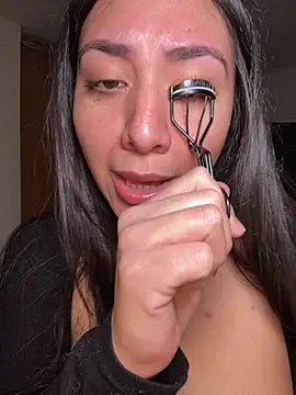 BustiBunny69 online show from January 14, 3:50 pm