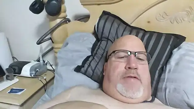 Bigbear0563 online show from November 20, 4:51 pm