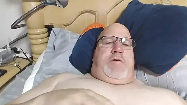 Bigbear0563 online show from February 8, 4:32 pm