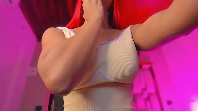 Emmily Savage online show from February 18, 11:50 am