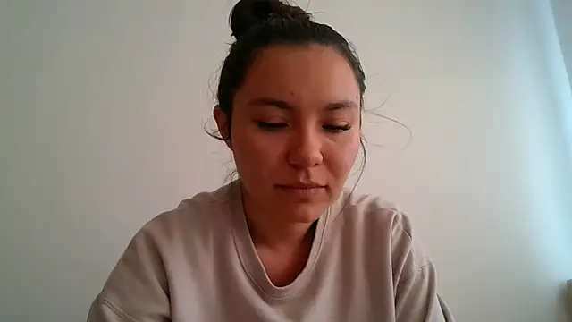 Snapshot of _andygirl chatting on May 8, 6:24 pm andygirl online show from May 8, 6:24 pm