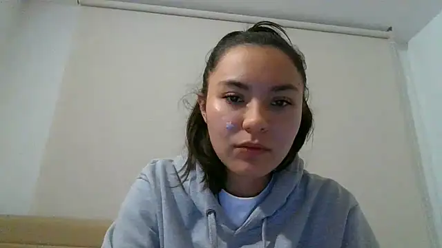 Snapshot of _andygirl chatting on May 15, 12:06 am andygirl online show from May 15, 12:06 am