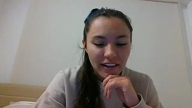 Snapshot of _andygirl chatting on June 15, 4:15 am andygirl online show from June 15, 4:15 am