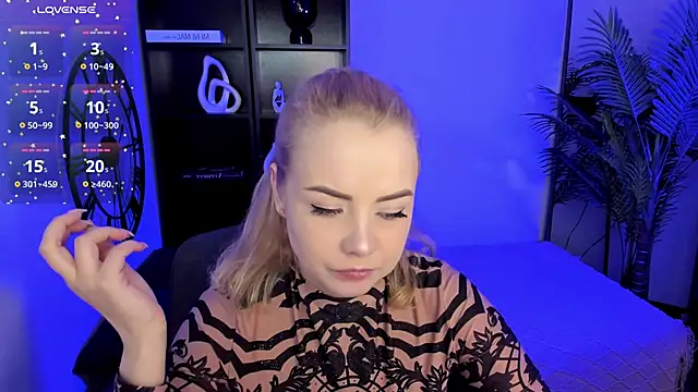 Snapshot of StephanieSweety chatting on February 27, 5:46 pm StephanieSweety online show from February 27, 5:46 pm