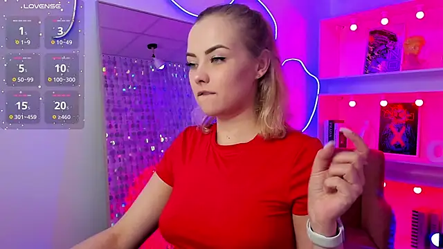 Snapshot of StephanieSweety chatting on March 13, 5:30 pm StephanieSweety online show from March 13, 5:30 pm