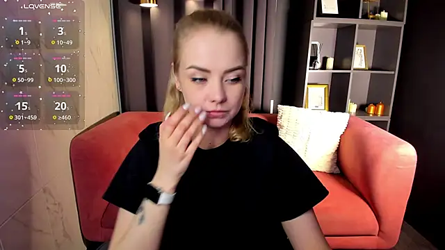 Snapshot of StephanieSweety chatting on March 15, 5:30 pm StephanieSweety online show from March 15, 5:30 pm