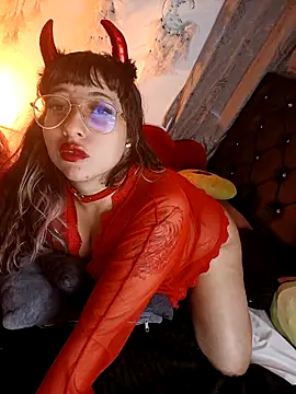 Snapshot of Piafisher1 chatting on October 5, 11:19 am Piafisher1 online show from October 5, 11:19 am