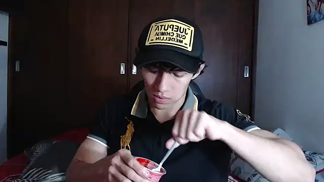 aresholland online show from January 6, 2:15 am