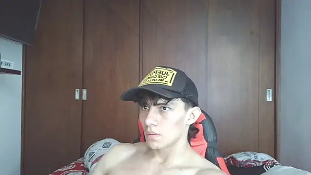 aresholland online show from November 4, 6:40 pm