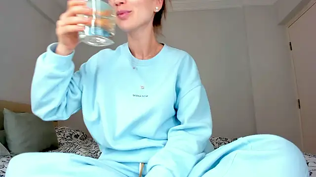 Miya Nika online show from January 31, 2:04 am