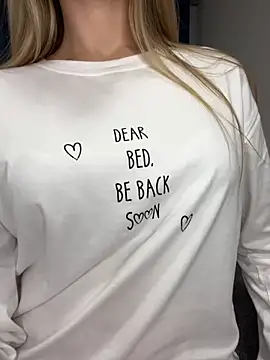 Miya Nika online show from March 3, 11:35 pm