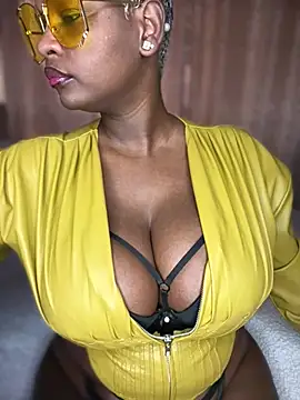 Snapshot of Sexy_panda69 chatting on July 29, 9:51 am Sexy panda69 online show from July 29, 9:51 am