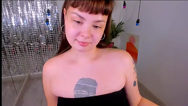 Mayayammy online show from December 18, 5:19 pm