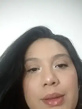 Snapshot of Lesliemilk5 chatting on July 5, 8:49 pm Lesliemilk5 online show from July 5, 8:49 pm