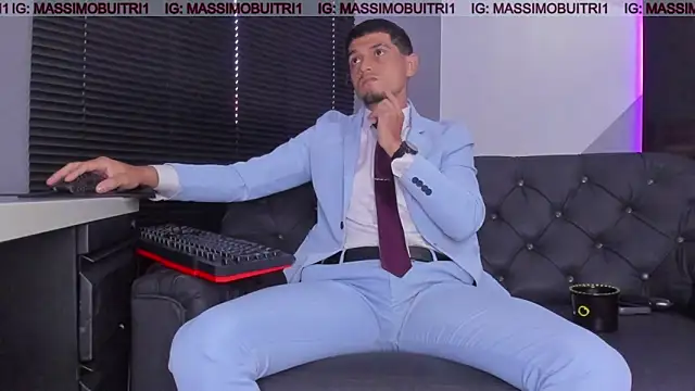 massimo g online show from December 19, 1:07 pm