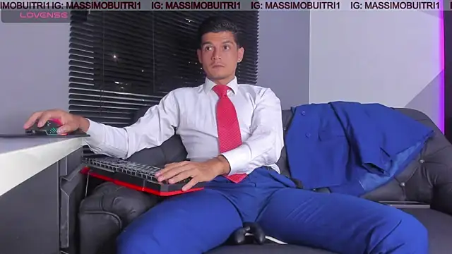 Snapshot of massimo_g chatting on May 3, 11:44 pm massimo g online show from May 3, 11:44 pm