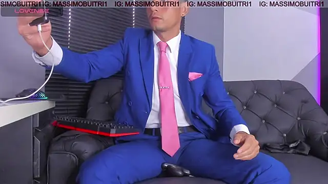 Snapshot of massimo_g chatting on May 4, 12:56 pm massimo g online show from May 4, 12:56 pm