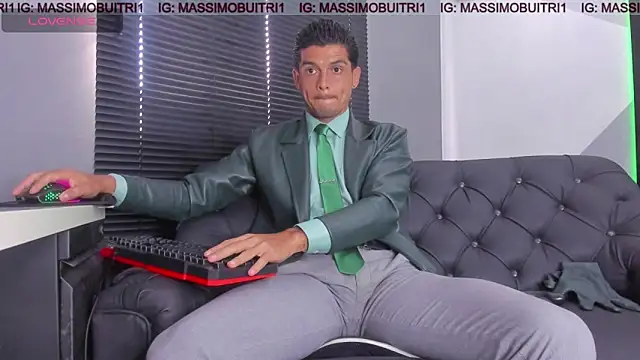 Snapshot of massimo_g chatting on May 5, 1:08 pm massimo g online show from May 5, 1:08 pm