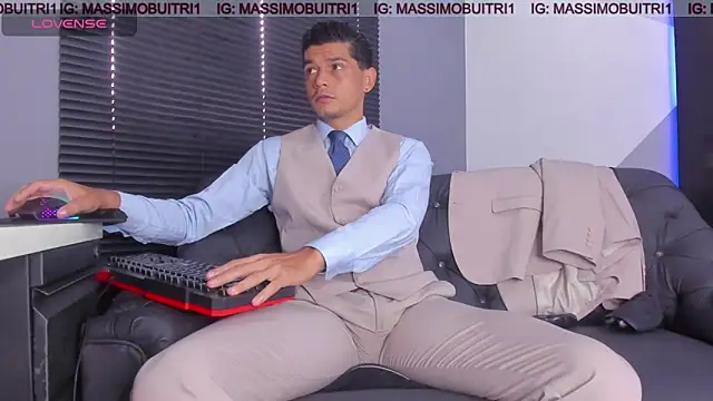 Snapshot of massimo_g chatting on May 8, 12:54 pm massimo g online show from May 8, 12:54 pm