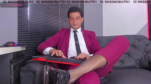 Snapshot of massimo_g chatting on May 11, 2:45 pm massimo g online show from May 11, 2:45 pm