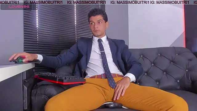 Snapshot of massimo_g chatting on May 14, 1:51 pm massimo g online show from May 14, 1:51 pm