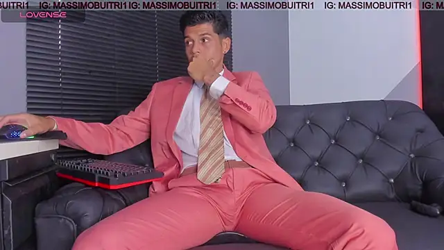 Snapshot of massimo_g chatting on June 5, 10:26 pm massimo g online show from June 5, 10:26 pm