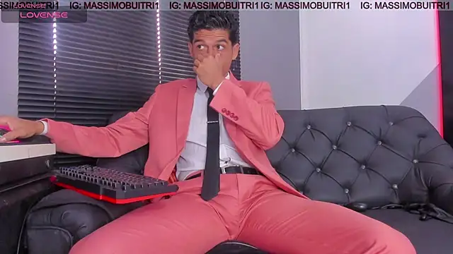 Snapshot of massimo_g chatting on July 1, 12:51 pm massimo g online show from July 1, 12:51 pm