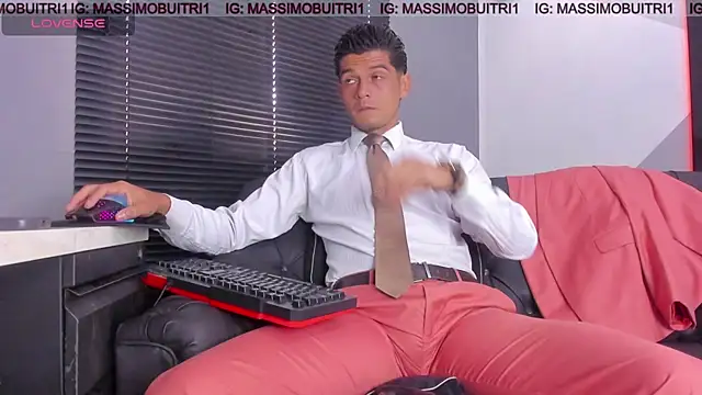 Snapshot of massimo_g chatting on July 28, 12:48 pm massimo g online show from July 28, 12:48 pm