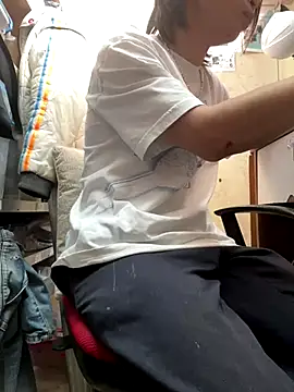 wSilEliaXm online show from December 6, 7:21 am