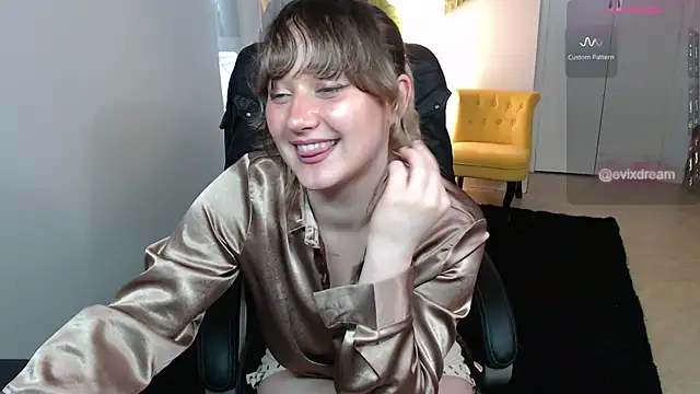 Snapshot of Crystal-dreamt chatting on August 5, 12:19 pm Crystal-dreamt online show from August 5, 12:19 pm