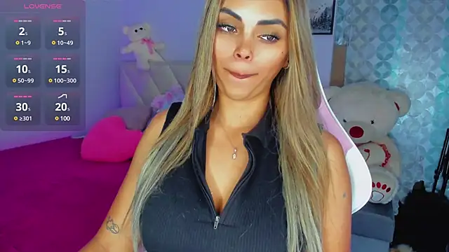 Snapshot of Gabby_prieto chatting on January 20, 4:32 am Gabby prieto online show from January 20, 4:32 am