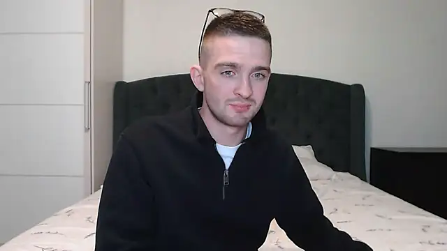 Marselle Laker online show from March 8, 8:25 pm