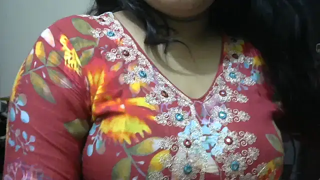 Snapshot of Bengalisexygirl chatting on August 9, 3:50 pm Bengalisexygirl online show from August 9, 3:50 pm