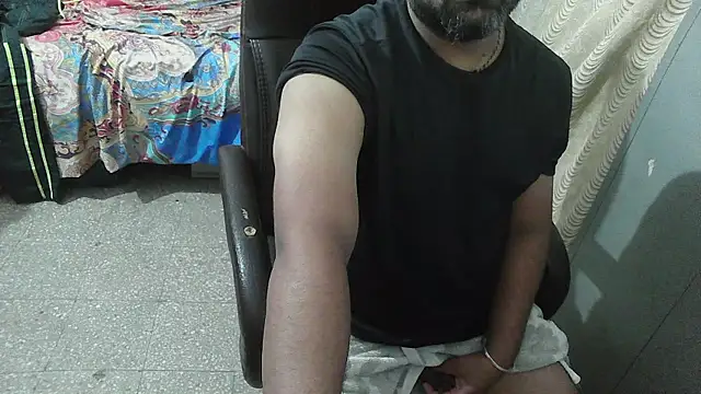 Snapshot of rentarob chatting on November 10, 6:12 am rentarob online show from November 10, 6:12 am