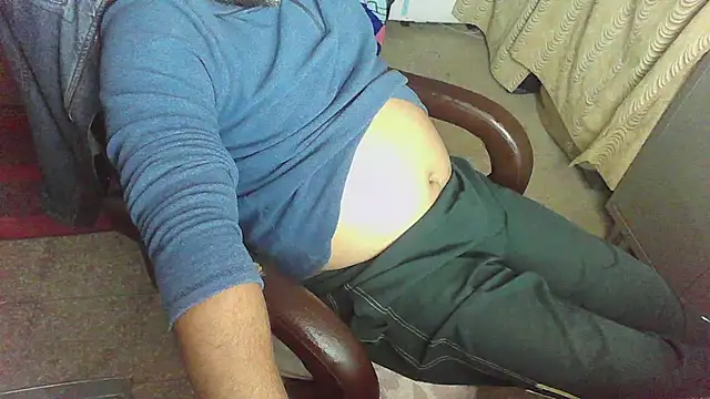 Snapshot of rentarob chatting on November 28, 4:31 pm rentarob online show from November 28, 4:31 pm