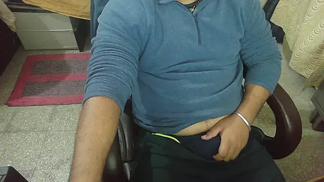 Snapshot of rentarob chatting on December 3, 2:41 am rentarob online show from December 3, 2:41 am