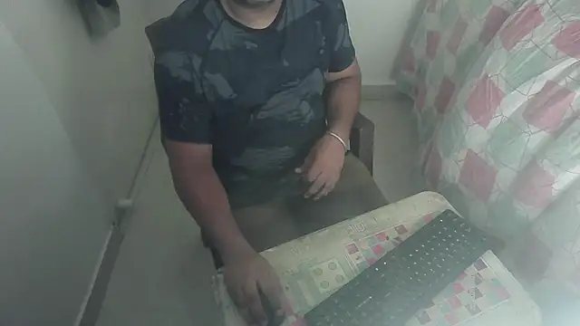 Snapshot of rentarob chatting on July 24, 4:49 pm rentarob online show from July 24, 4:49 pm